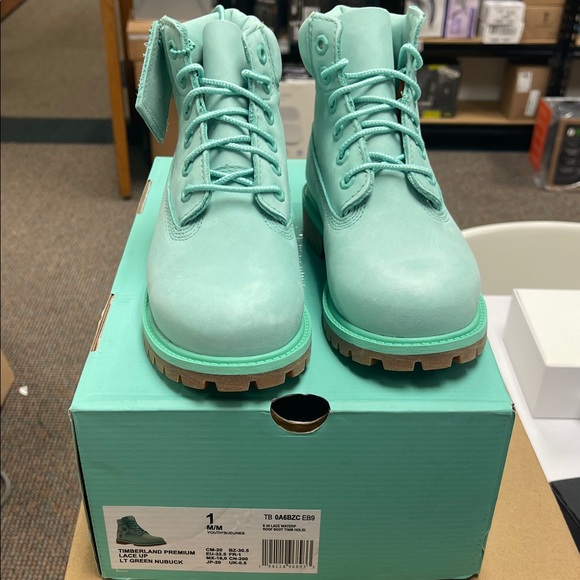 mint green timberland shoes green color
